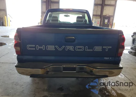 2004 Chevrolet Silverado C1500 from USA, damaged, VIN 1GCEC14X04Z331933